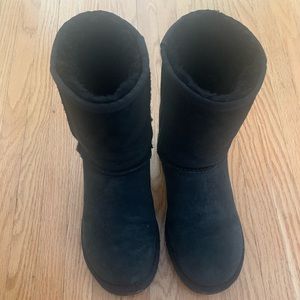 UGG womens classic short II boots
